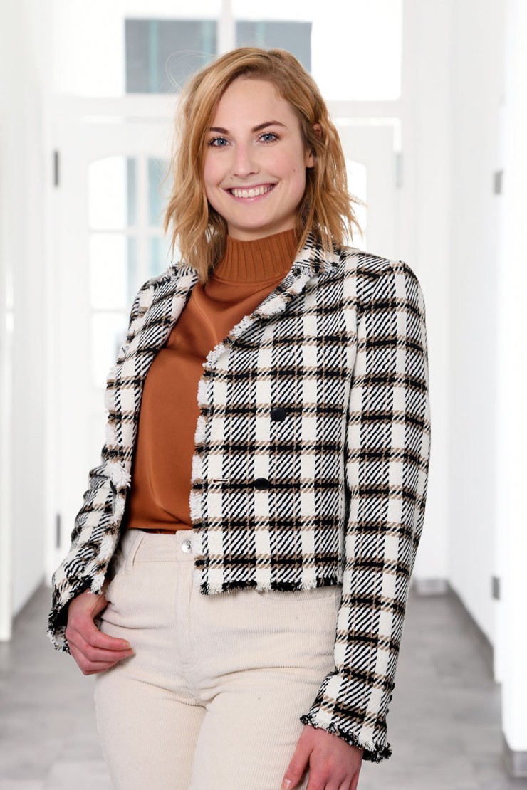 Carolin Angersbach Carolin Angersbach